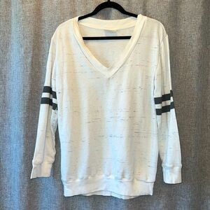 WOMEN'S Bobbie Brooks Sweatshirt Large